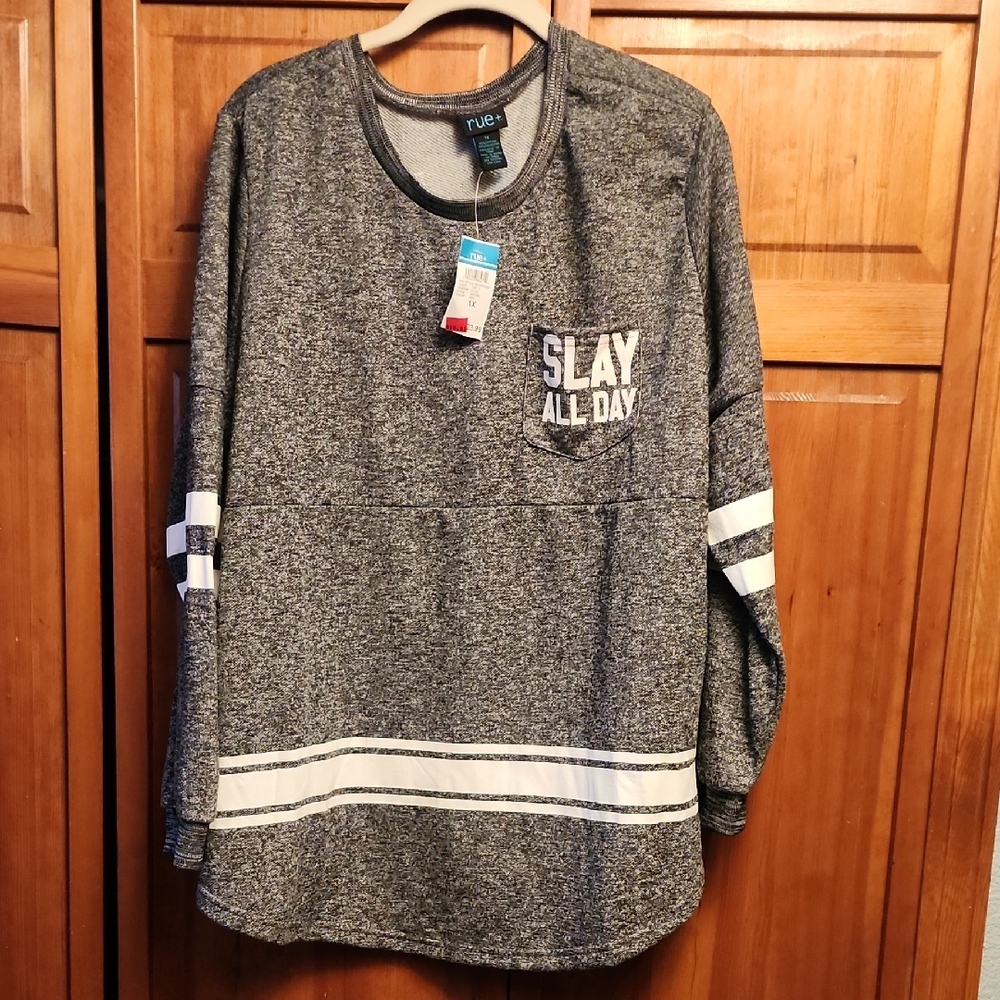 Rue21 Heathered Gray Long Sleeve with White Accents